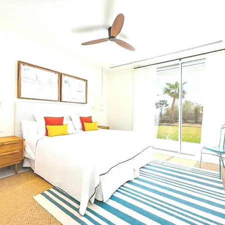 And Spacious -family Sea View Holiday home *